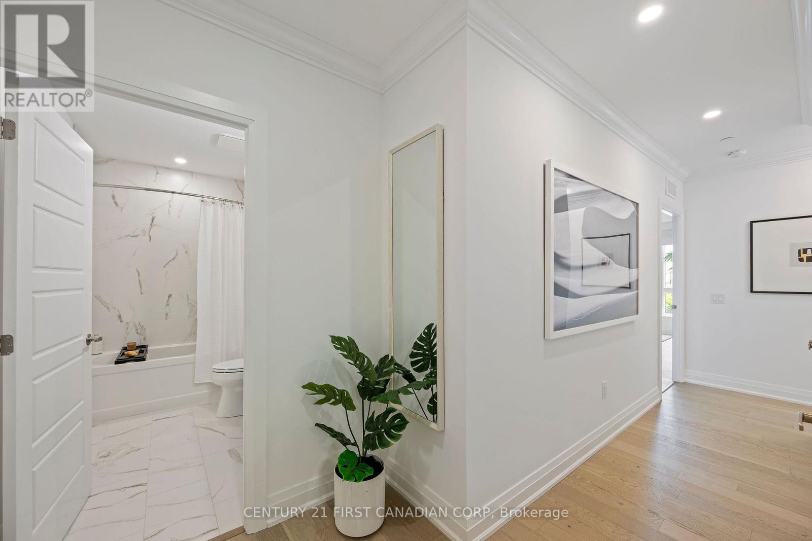 Photo 20 of 102 1975 Fountain Grass Drive, London South ON