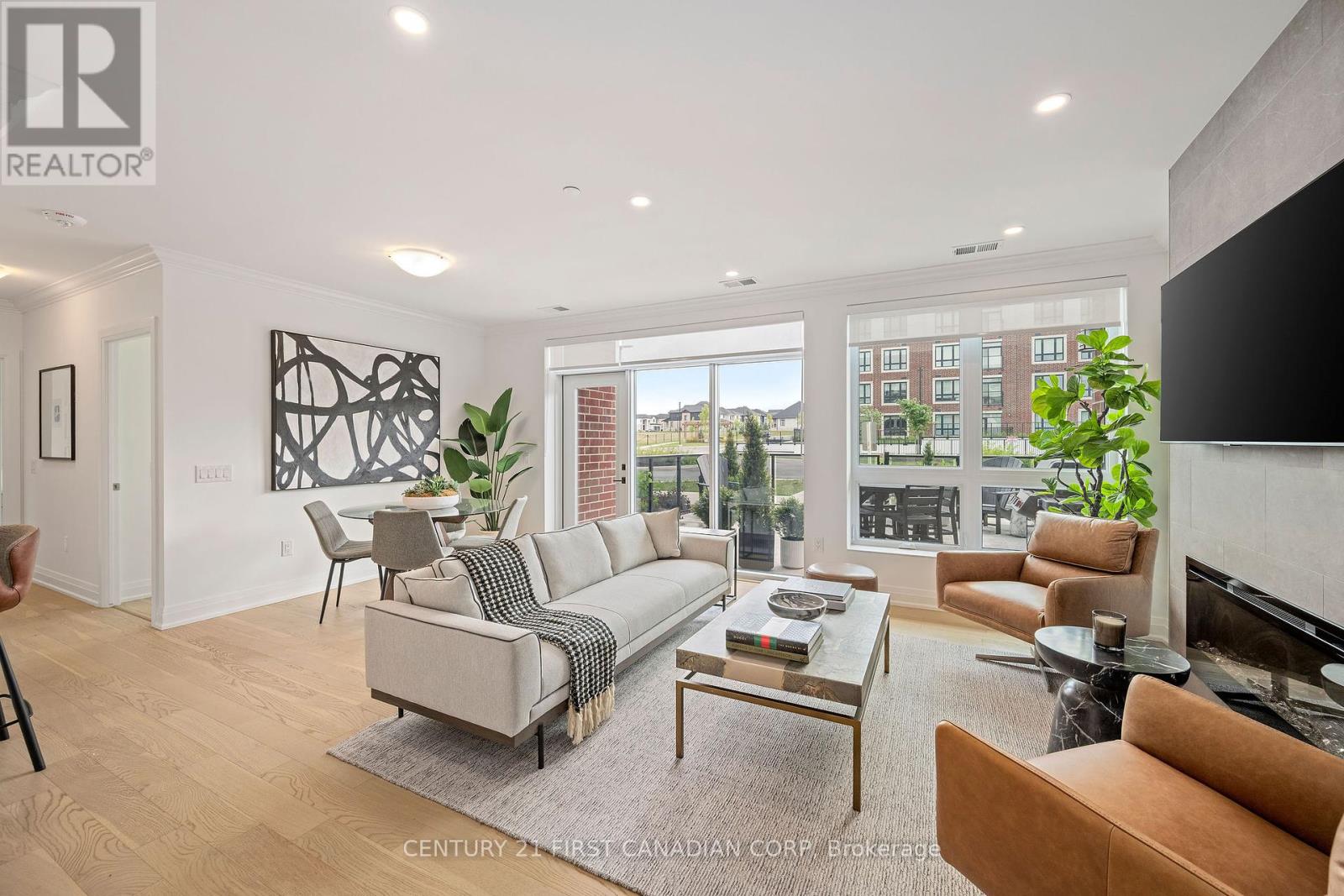 Photo 4 of 102 1975 Fountain Grass Drive, London South ON
