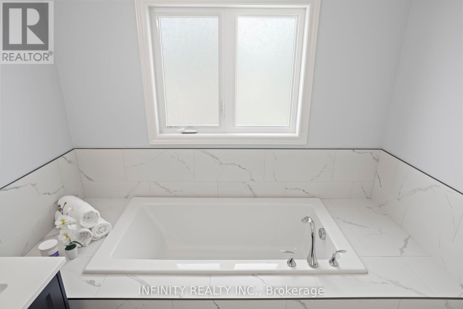 Photo 26 of 25 Welch Court, St Thomas ON