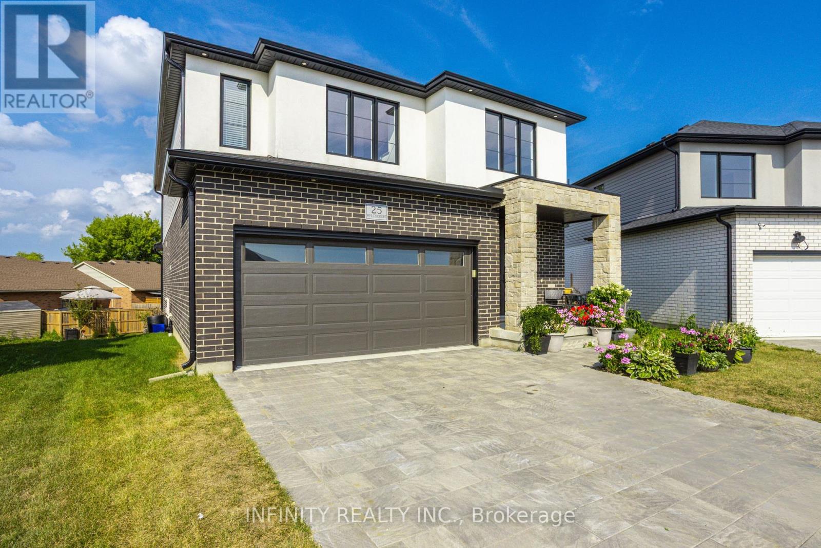 Photo 3 of 25 Welch Court, St Thomas ON