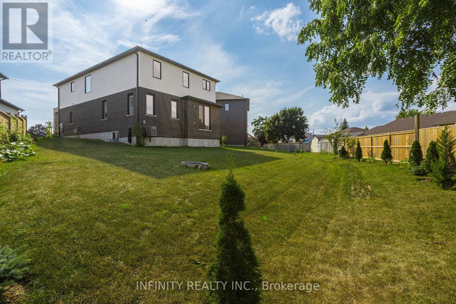 Photo 40 of 25 Welch Court, St Thomas ON