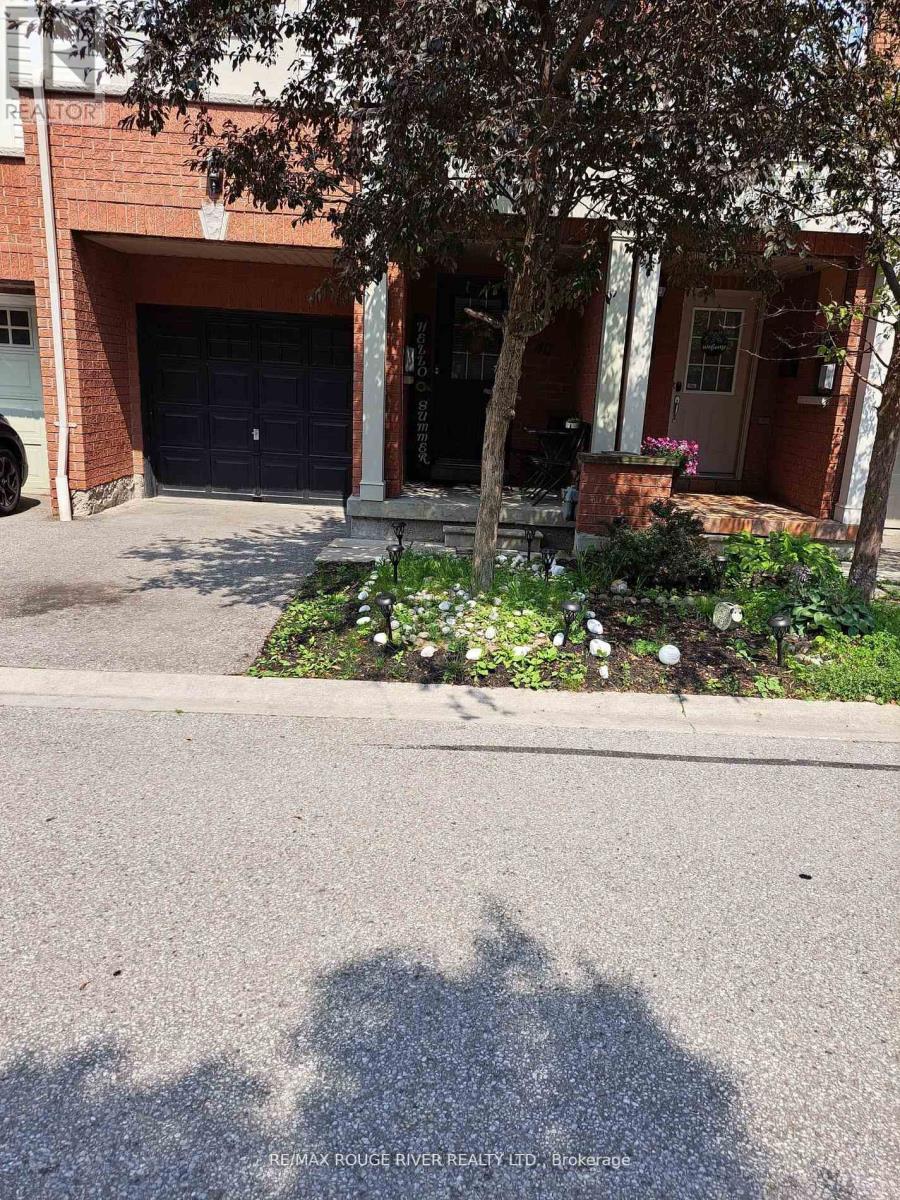 Photo 13 of 40 1850 Kingston Road, Pickering ON