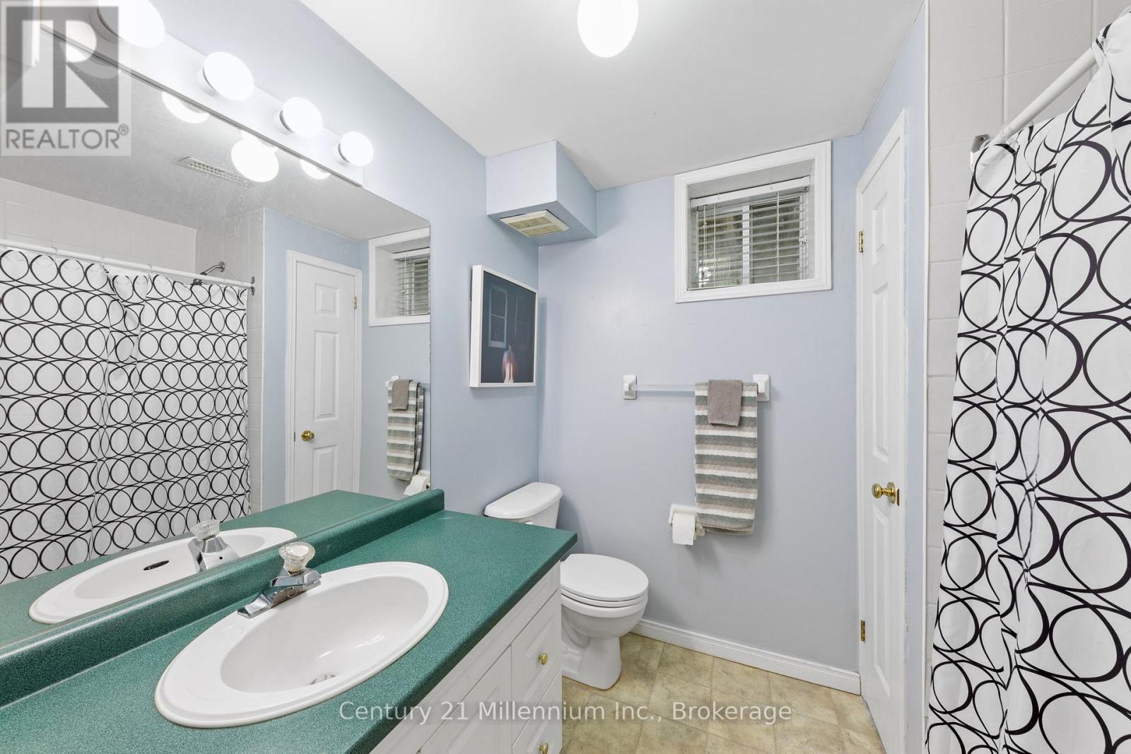 Photo 26 of 23 Bush Street, Collingwood ON