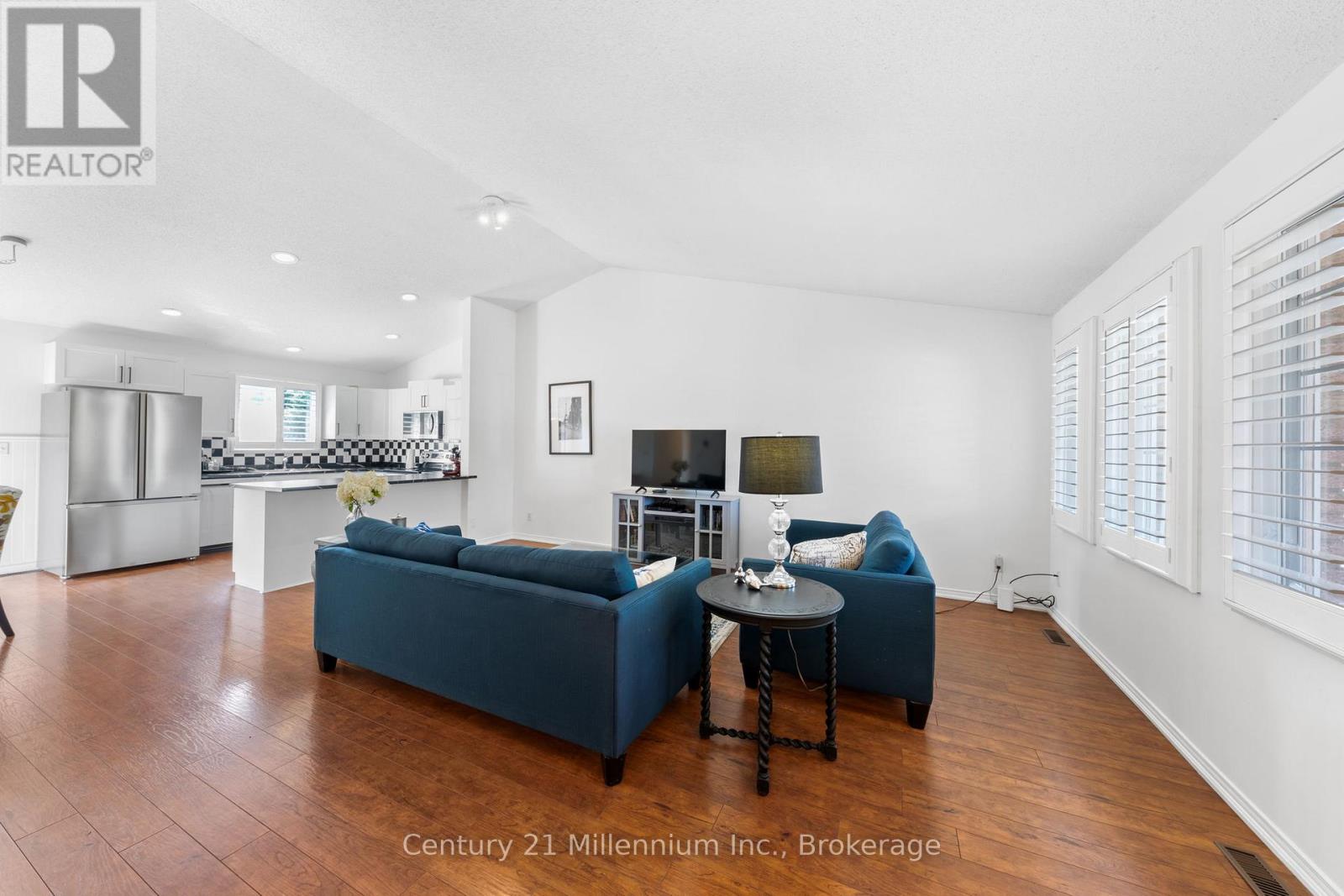 Photo 37 of 23 Bush Street, Collingwood ON