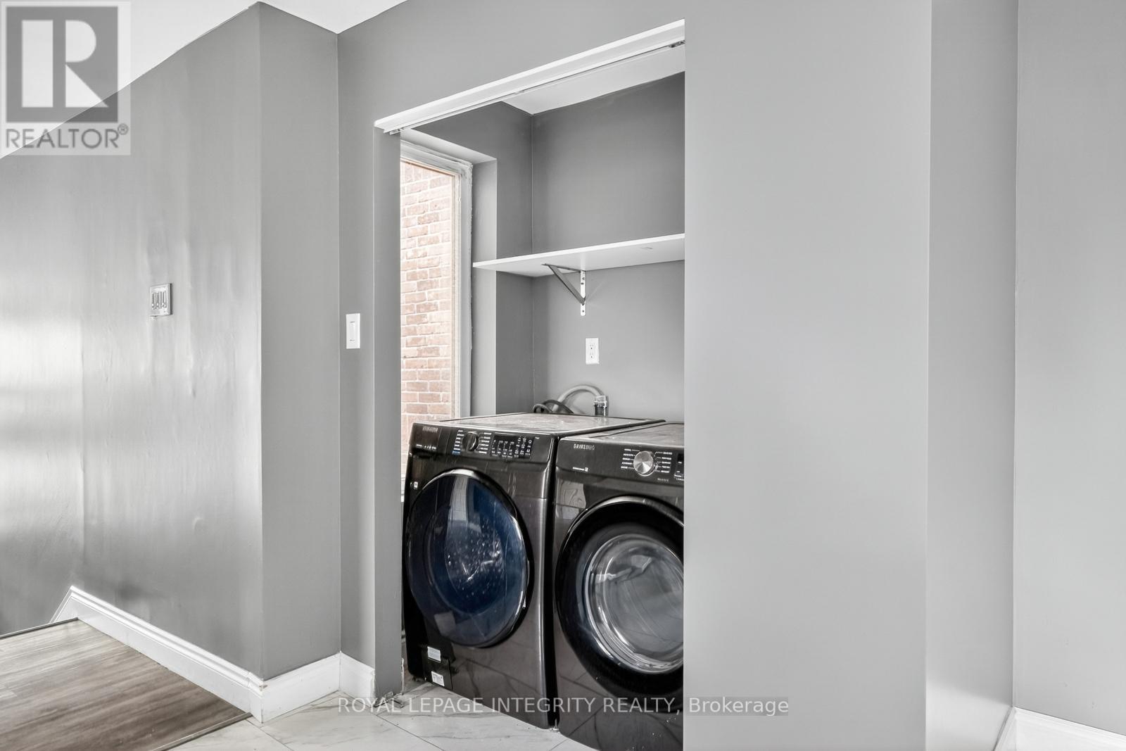 Photo 6 of 2 125 Preston Street, Ottawa ON