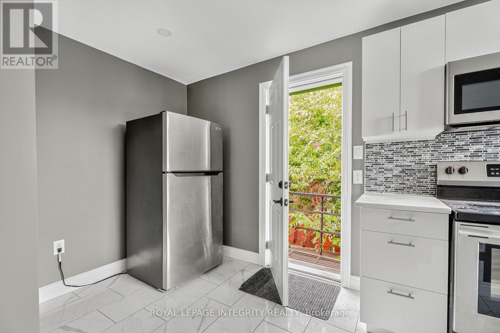 Photo 17 of 2 125 Preston Street, Ottawa ON