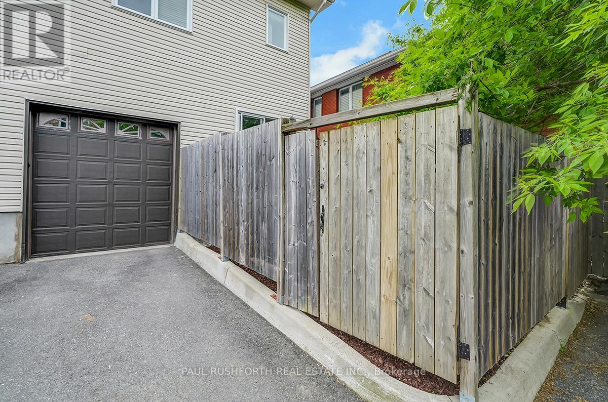 Photo 3 of 326 Woodroffe Avenue, Ottawa ON