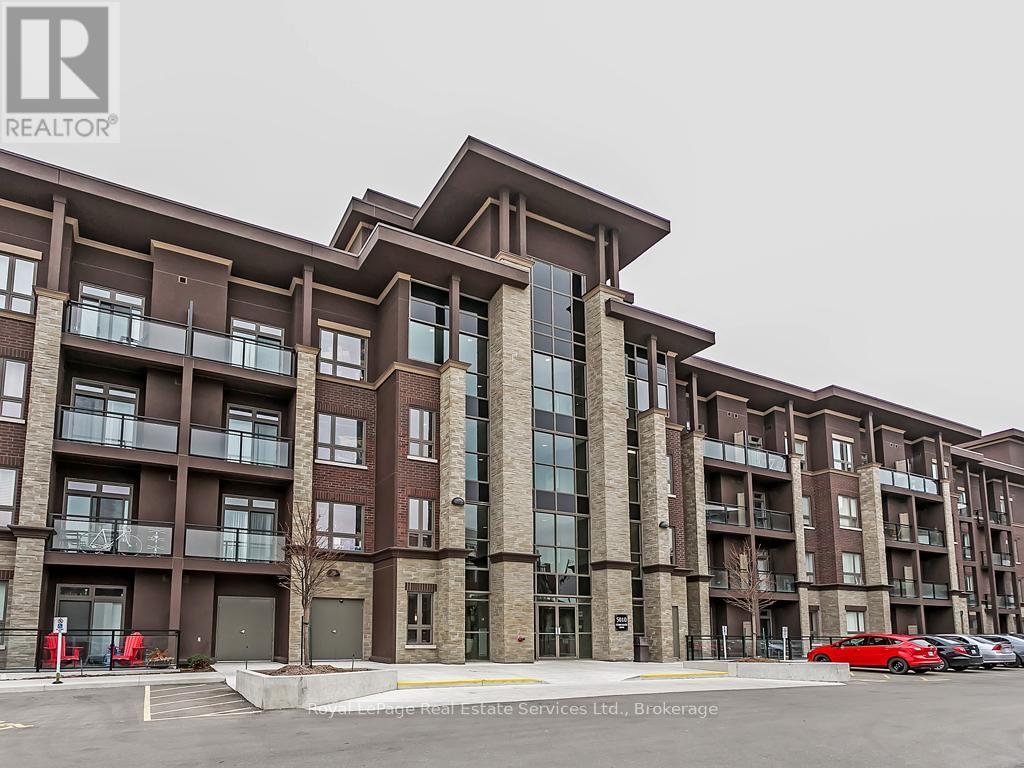 Photo 2 of 405 5010 Corporate Drive, Burlington ON