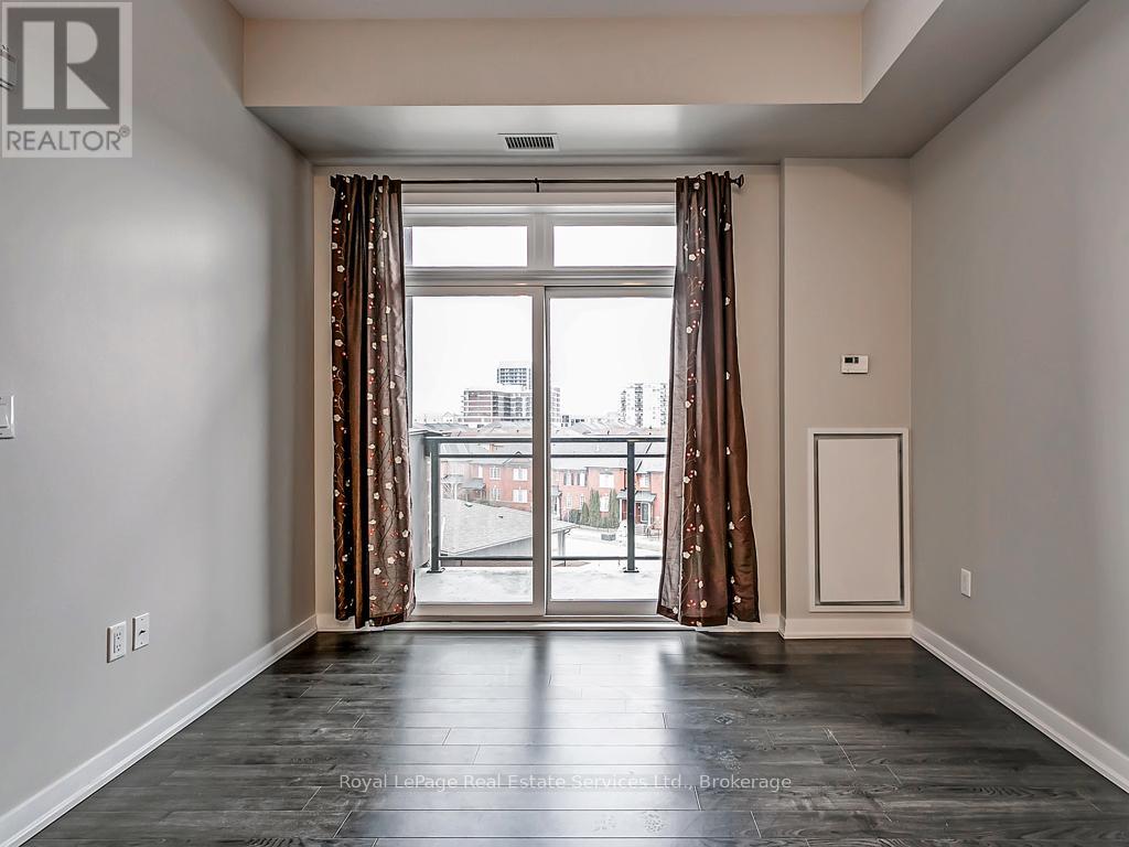 Photo 9 of 405 5010 Corporate Drive, Burlington ON
