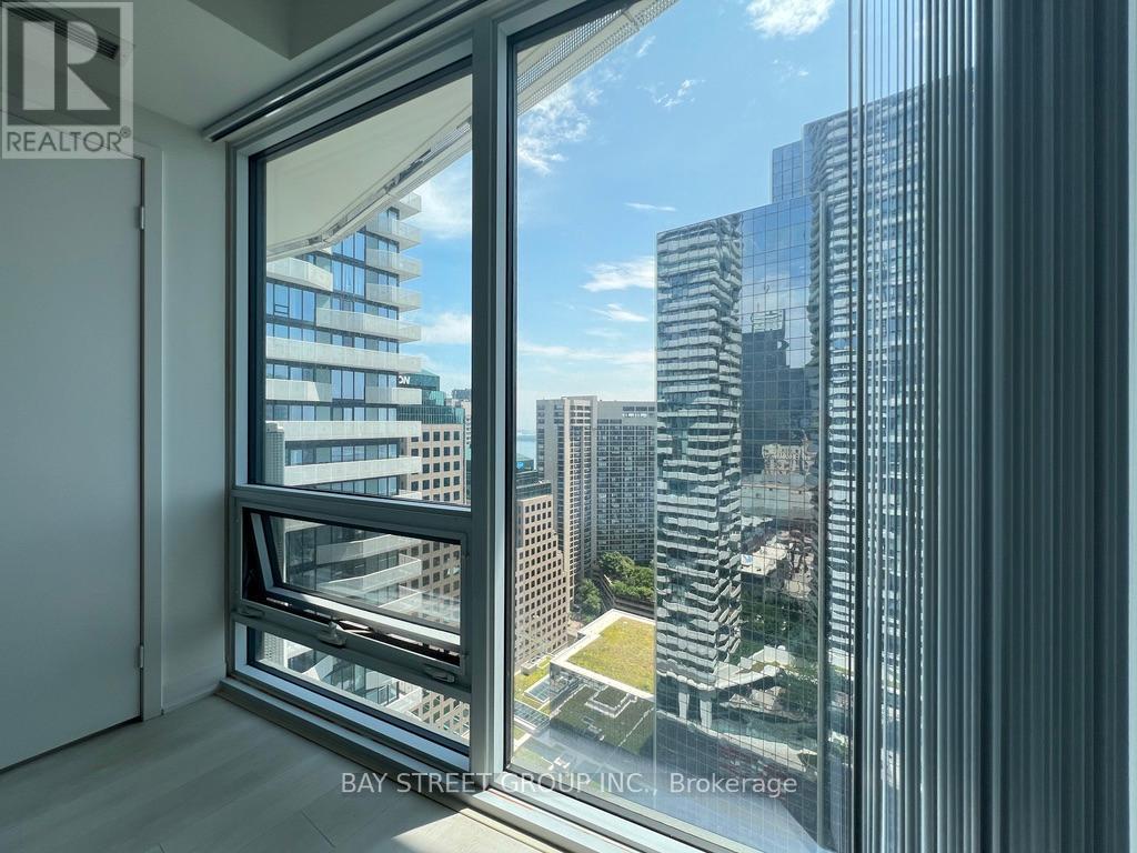 Photo 10 of 3109 100 Harbour Street, Toronto ON