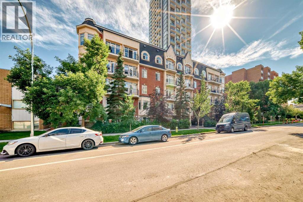Single Family House Multi-level for Sale in    Avenue SW Beltline Calgary 