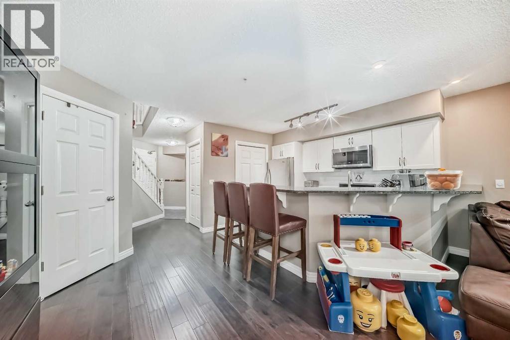 Single Family House Multi-level for Sale in    Avenue SW Beltline Calgary 