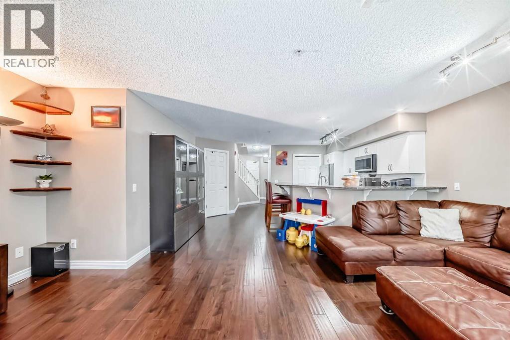 Single Family House Multi-level for Sale in    Avenue SW Beltline Calgary 