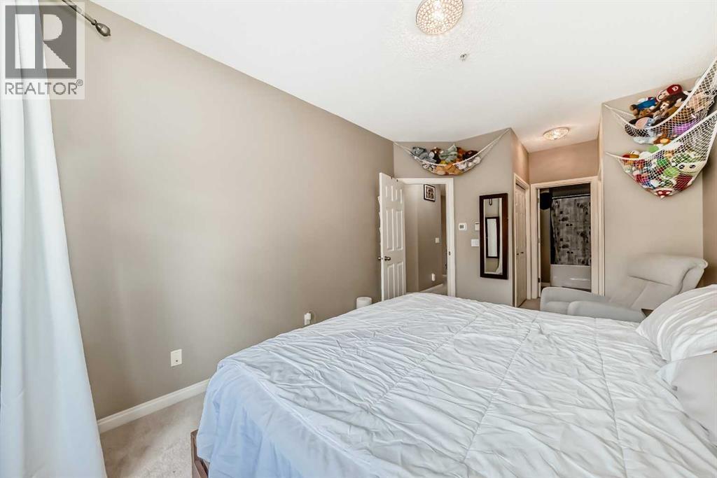 Single Family House Multi-level for Sale in    Avenue SW Beltline Calgary 