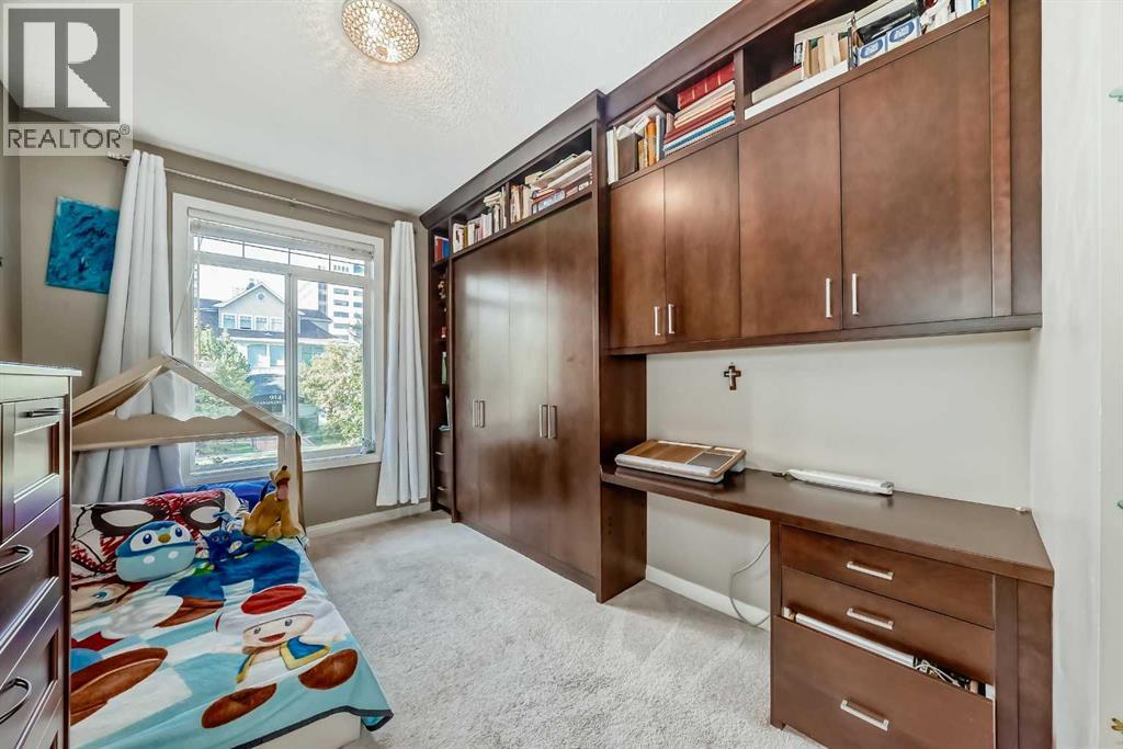 Single Family House Multi-level for Sale in    Avenue SW Beltline Calgary 