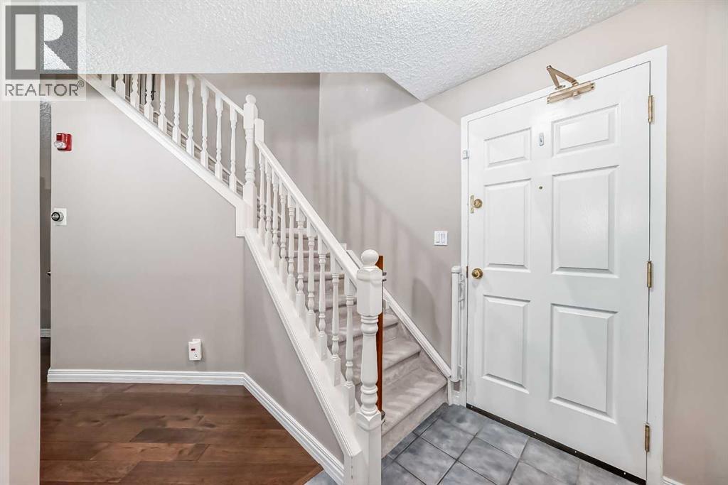 Single Family House Multi-level for Sale in    Avenue SW Beltline Calgary 