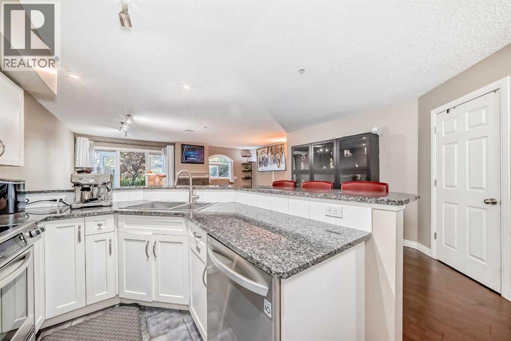 Single Family House Multi-level for Sale in    Avenue SW Beltline Calgary 