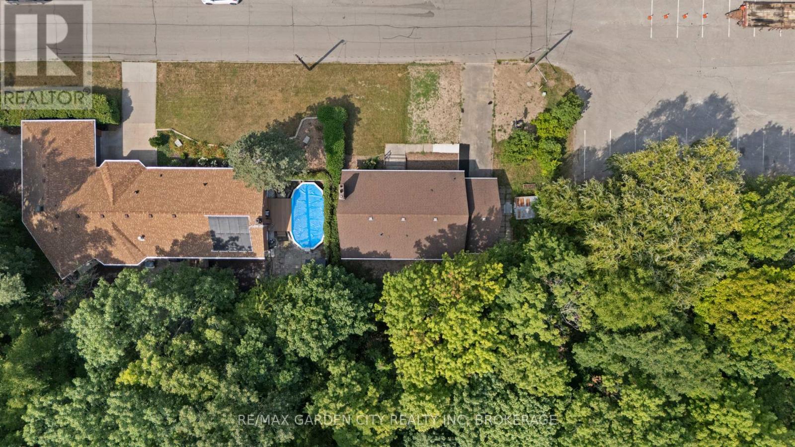 Photo 28 of 1 Caroline Street, St Catharines ON
