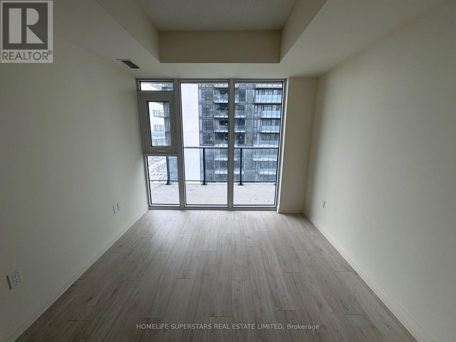 Photo 9 of 2302 8960 Jane Street, Vaughan ON