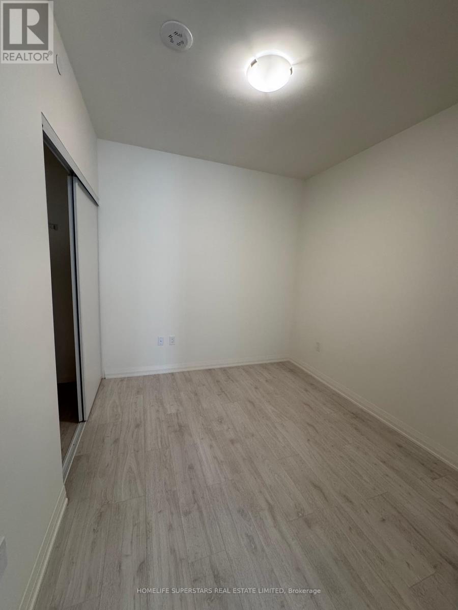 Photo 5 of 2302 8960 Jane Street, Vaughan ON
