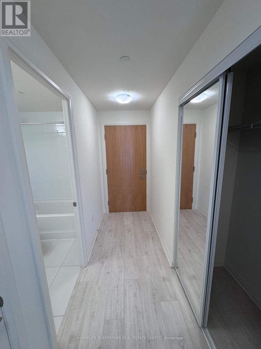 Photo 8 of 2302 8960 Jane Street, Vaughan ON