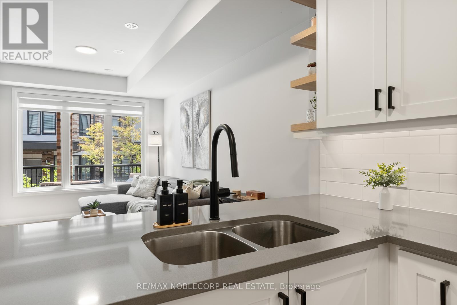 Photo 20 of 5 40 Baynes Way, Bradford West Gwillimbury ON