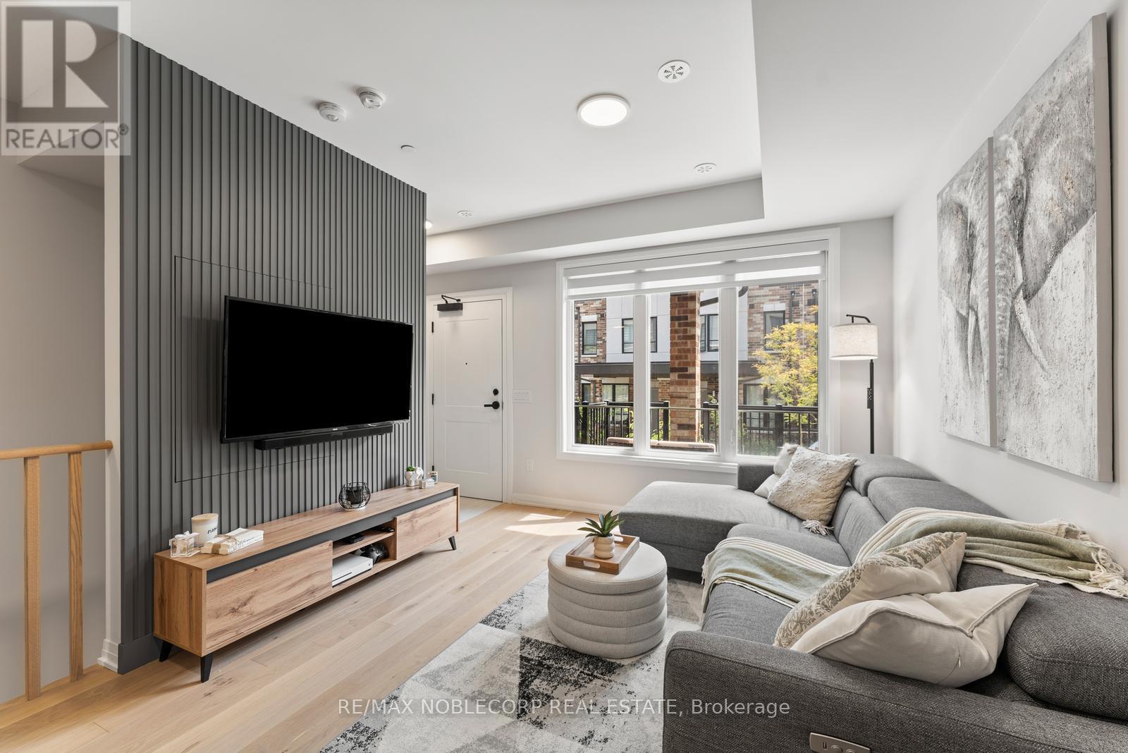 Photo 7 of 5 40 Baynes Way, Bradford West Gwillimbury ON