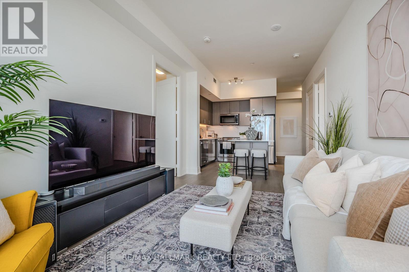Photo 11 of Ph 114 9000 Jane Street, Vaughan ON