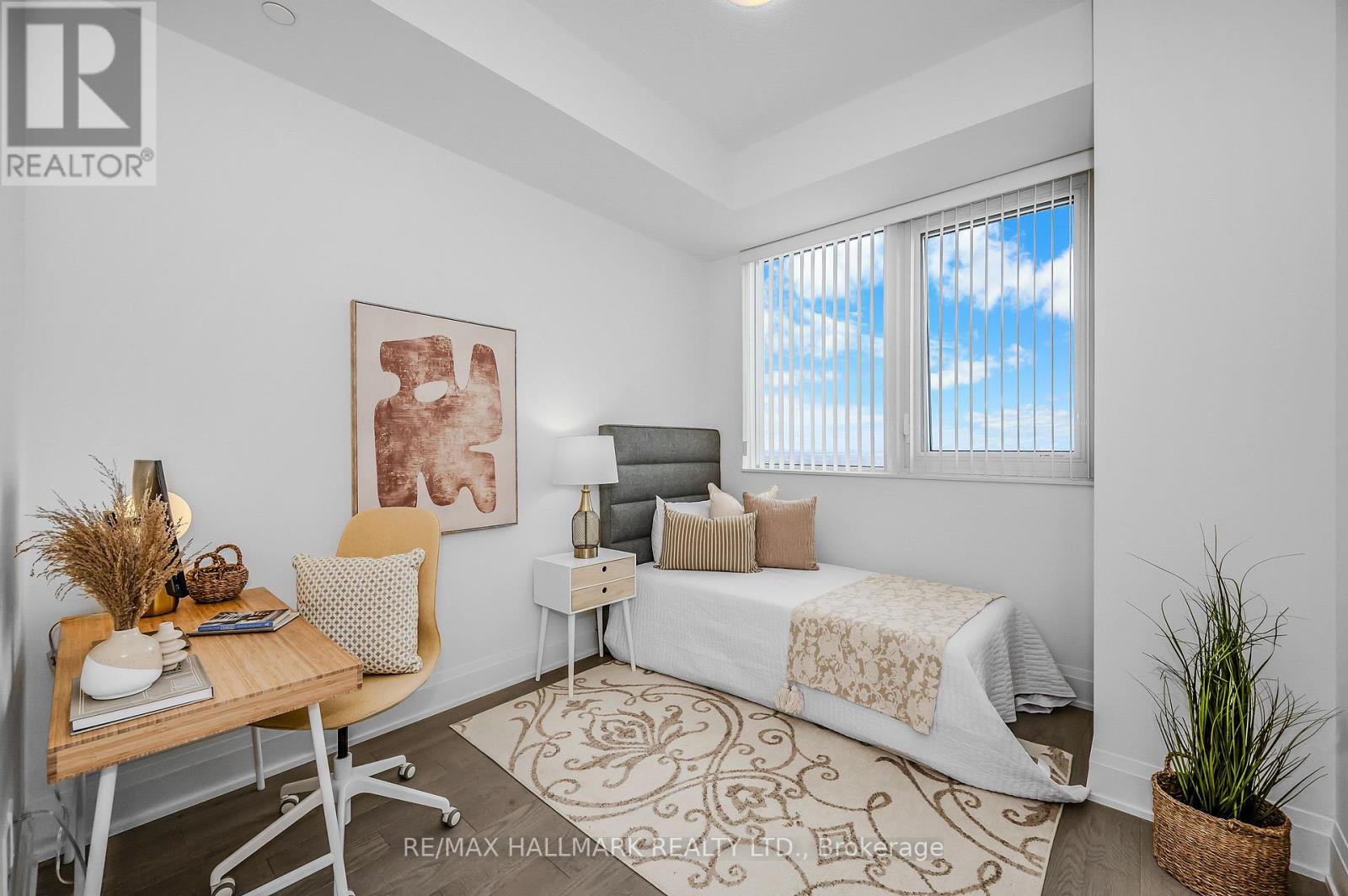Photo 1 of Ph 114 9000 Jane Street, Vaughan ON