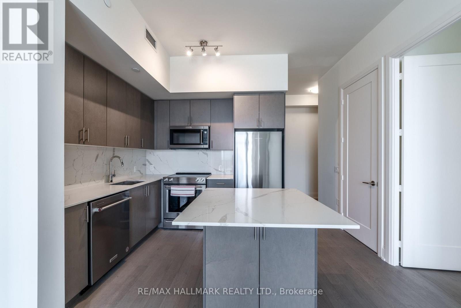 Photo 16 of Ph 114 9000 Jane Street, Vaughan ON