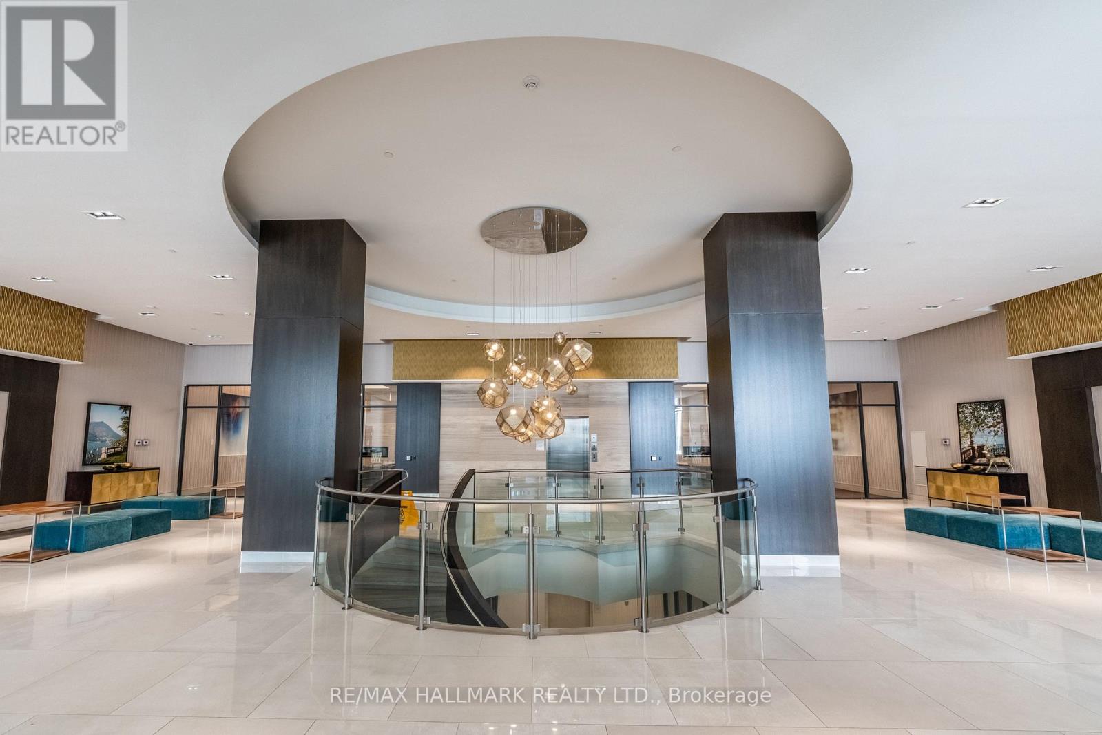 Photo 4 of Ph 114 9000 Jane Street, Vaughan ON