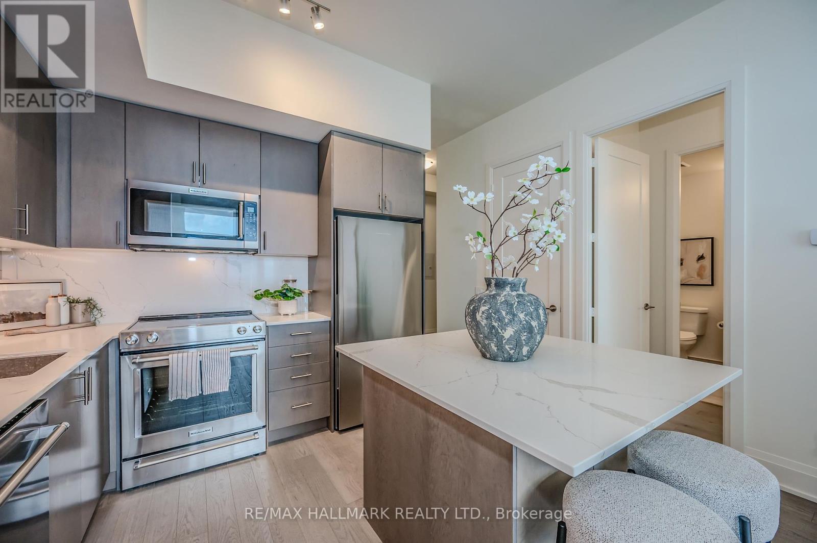 Photo 14 of Ph 114 9000 Jane Street, Vaughan ON