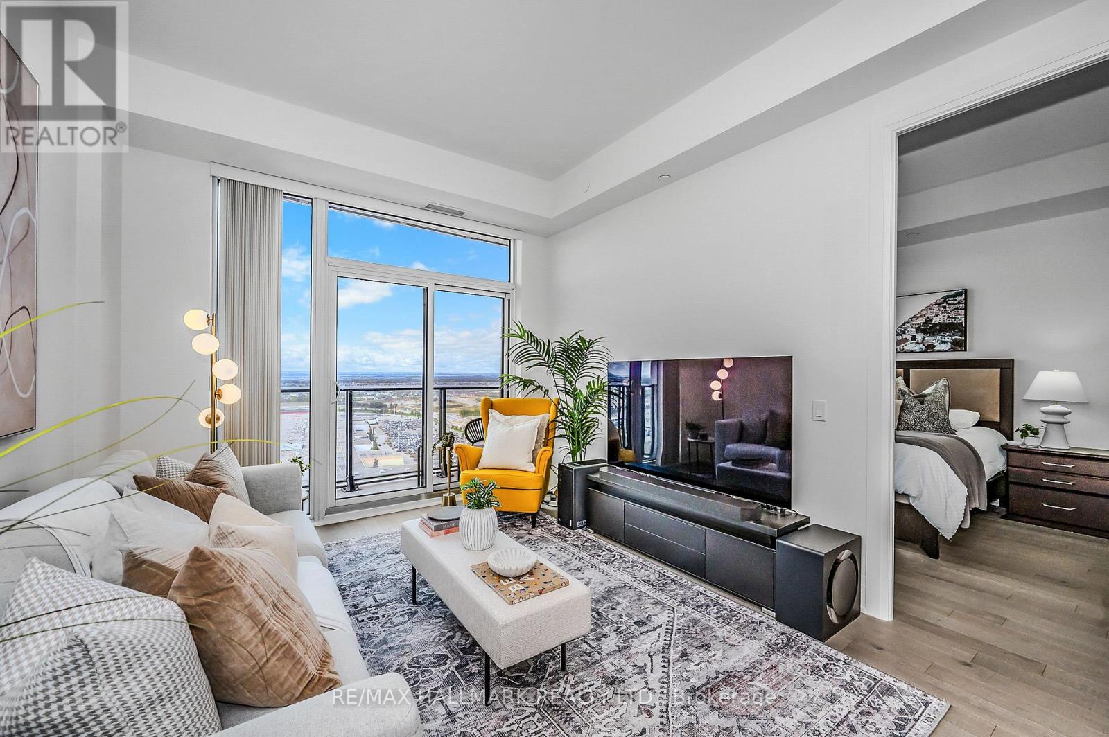Photo 5 of Ph 114 9000 Jane Street, Vaughan ON