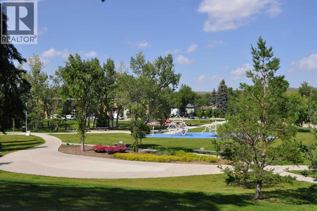 Single Family House for Sale in   Brentwood Common NW Brentwood Calgary 