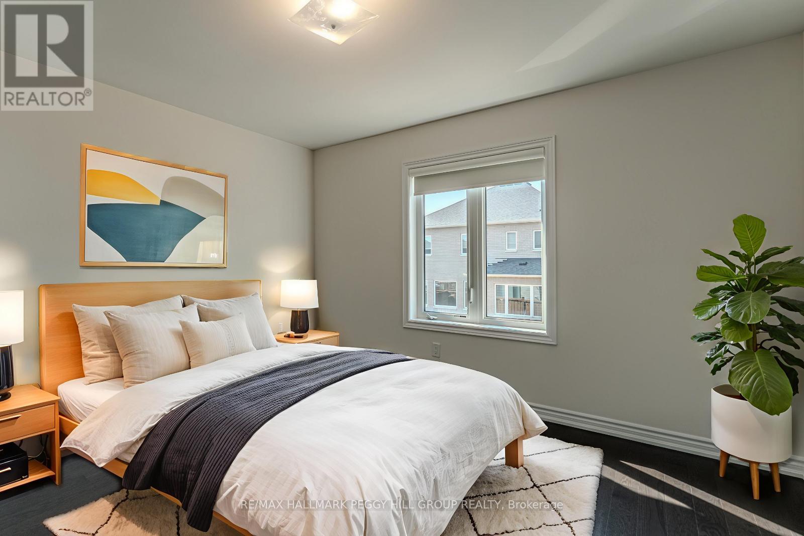 Photo 13 of 152 Nottingham Road, Barrie ON