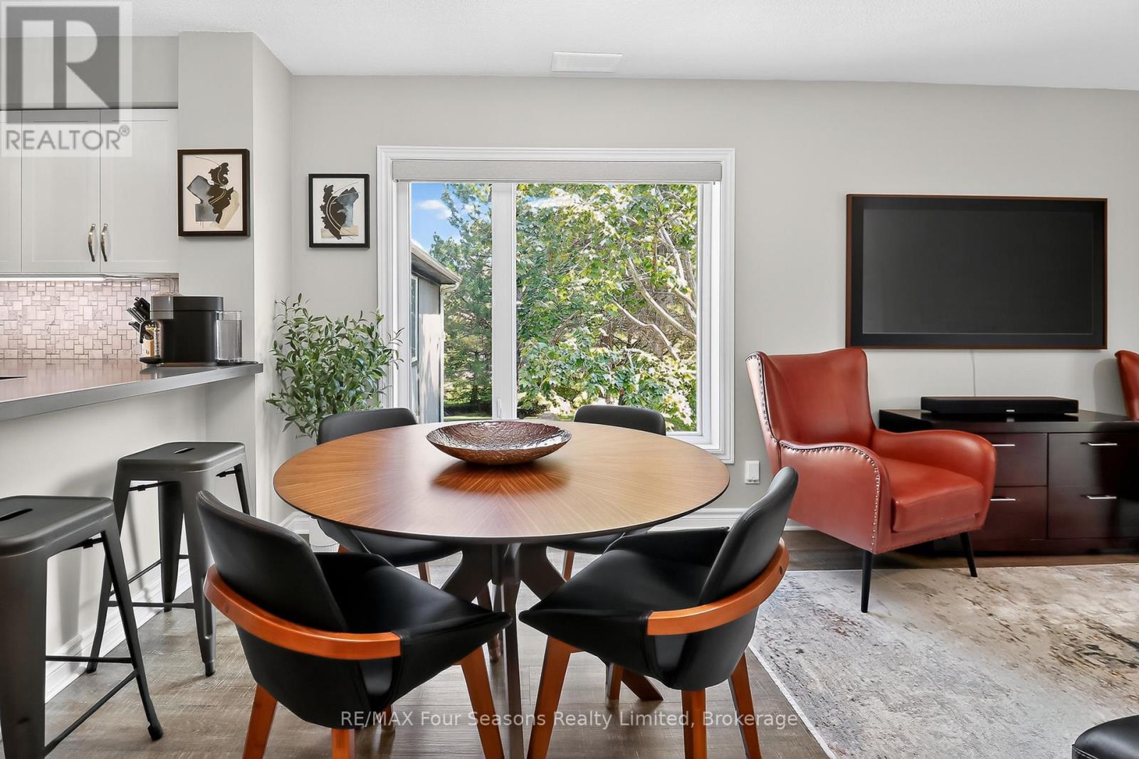Photo 29 of 312 312 Mariners Way, Collingwood ON