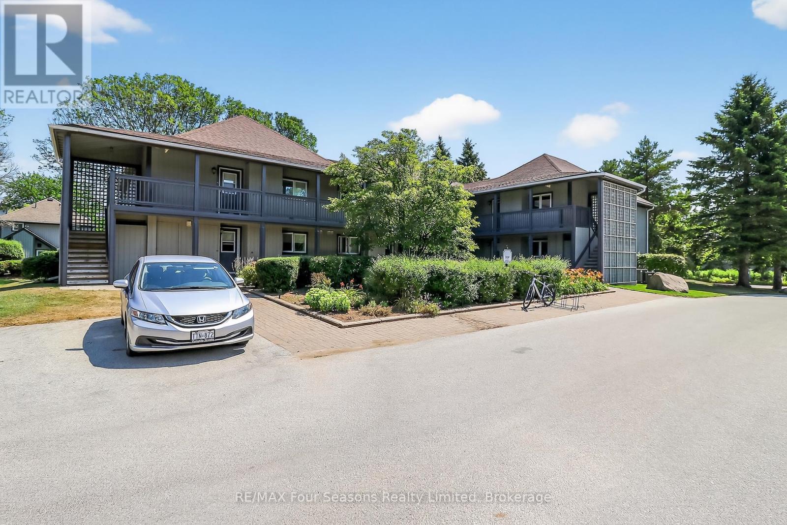 Photo 27 of 312 312 Mariners Way, Collingwood ON