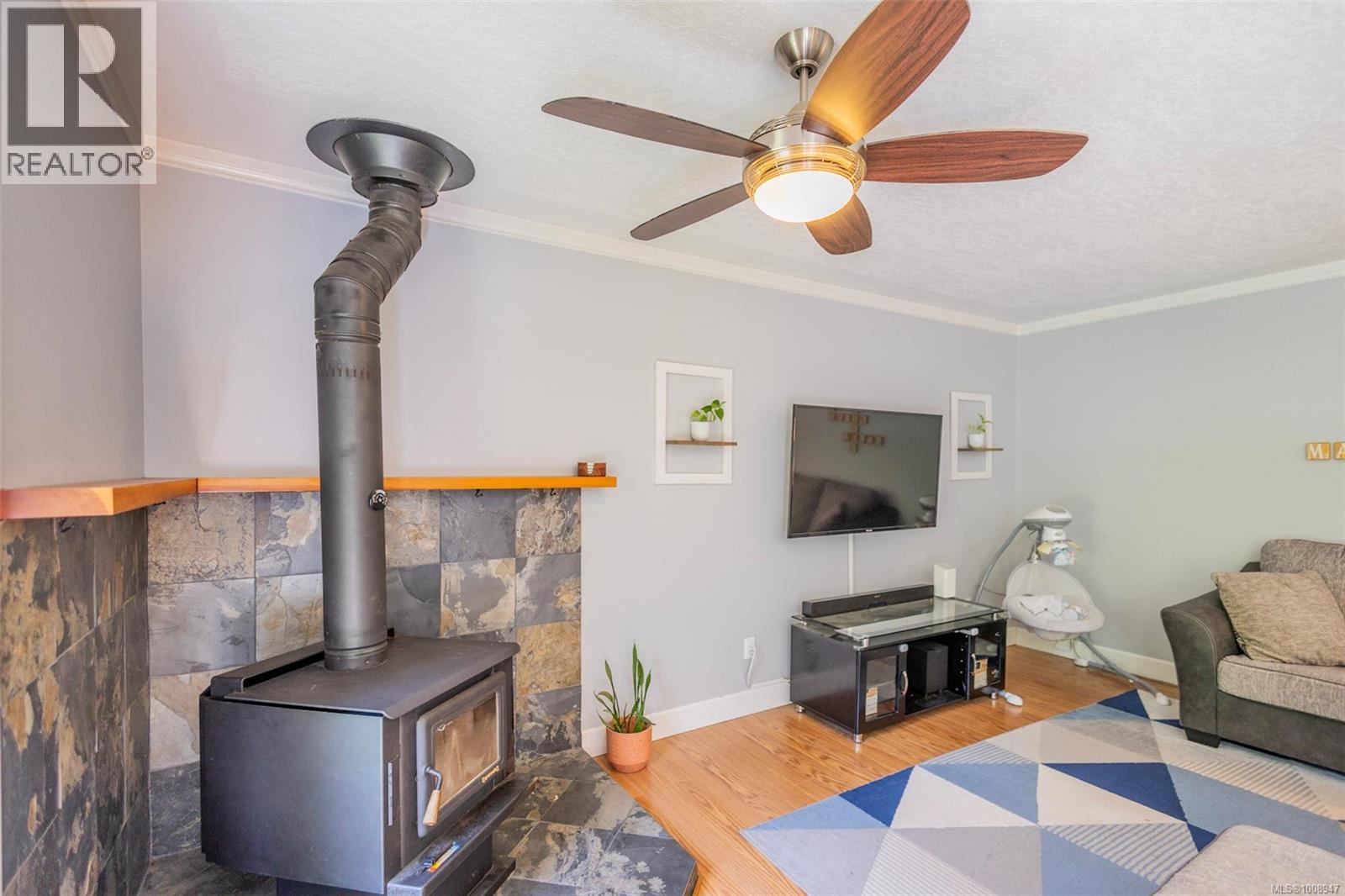 Photo 9 of 2336 Ravenhill Rd, Shawnigan Lake BC