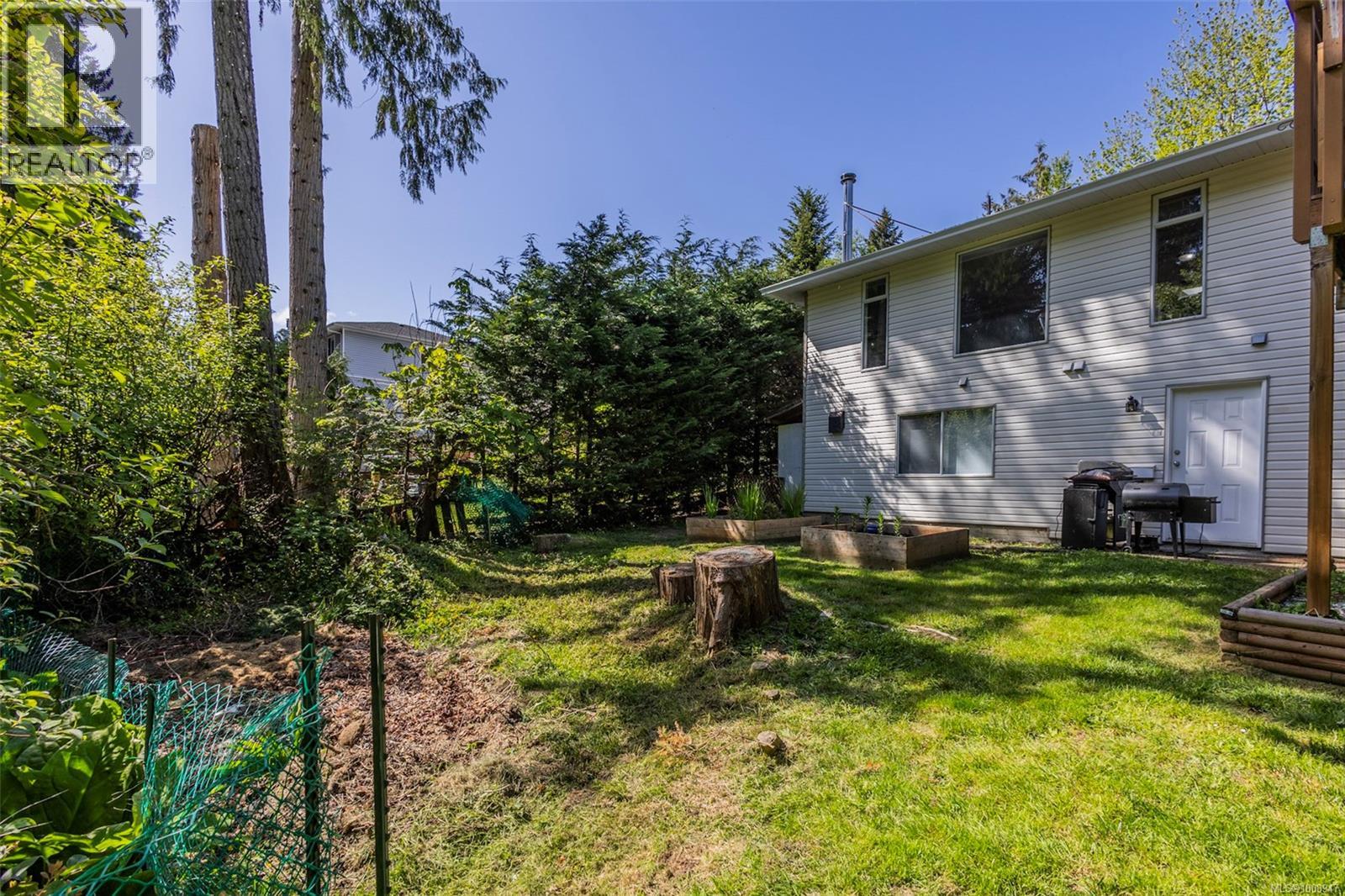 Photo 18 of 2336 Ravenhill Rd, Shawnigan Lake BC