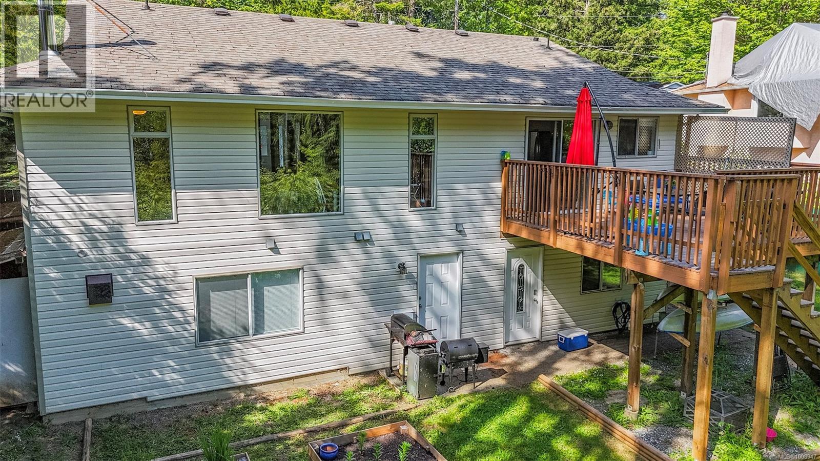 Photo 35 of 2336 Ravenhill Rd, Shawnigan Lake BC