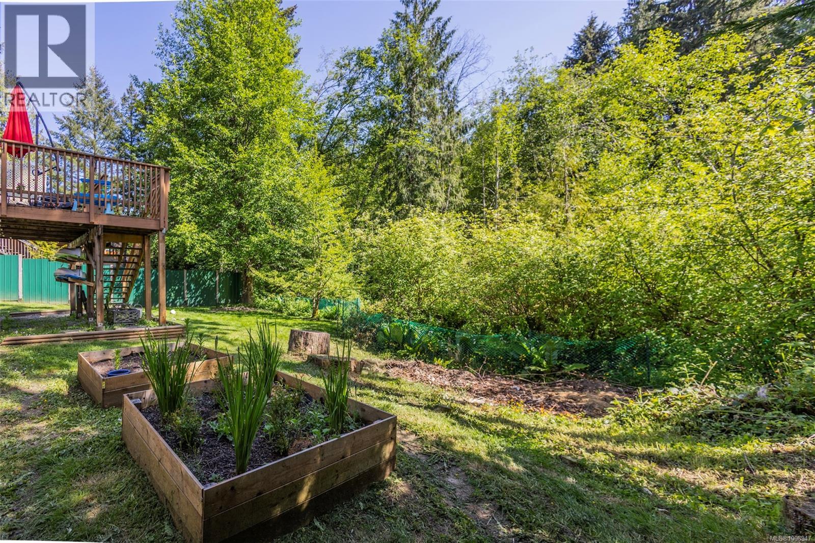 Photo 8 of 2336 Ravenhill Rd, Shawnigan Lake BC