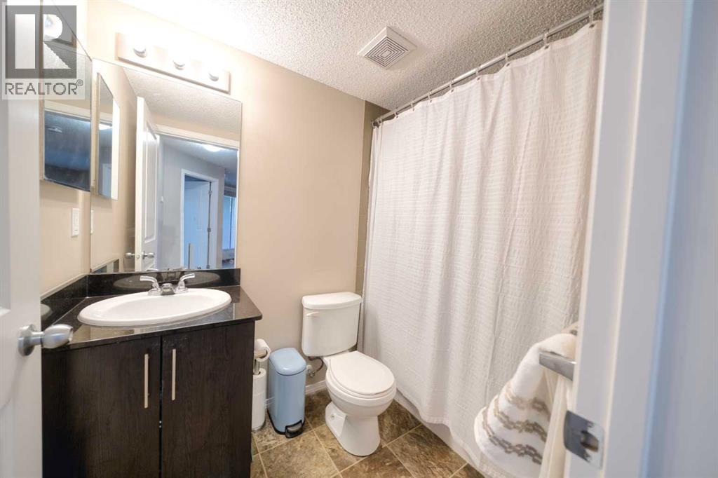 Single Family House for Sale in   Kincora Glen Road NW Kincora Calgary 