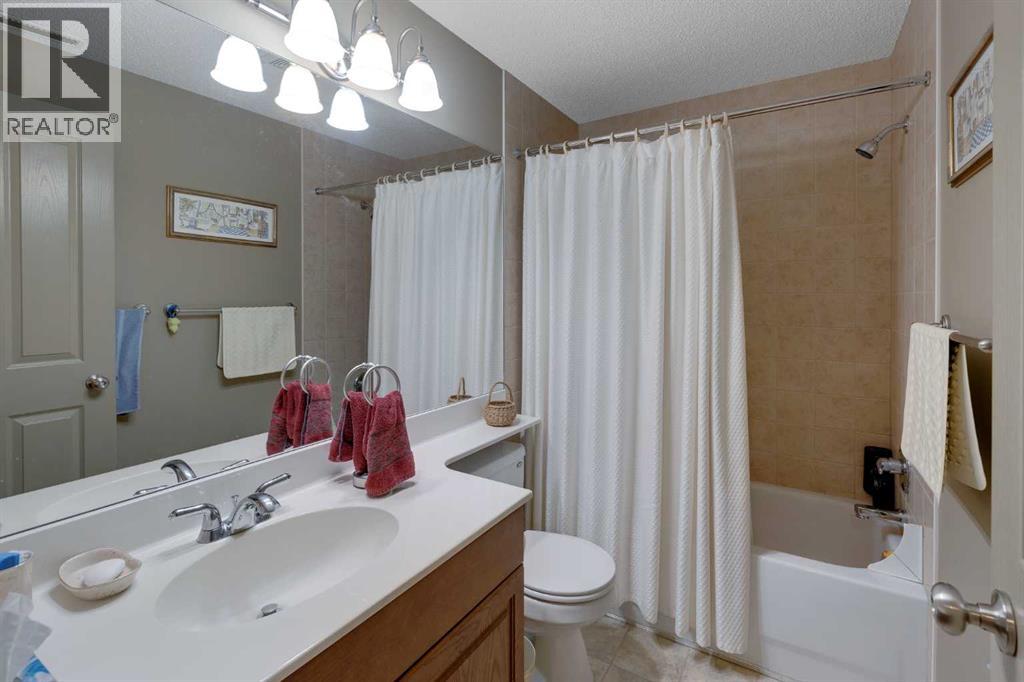 Single Family House Bungalow for Sale in  Kincora Terrace NW Kincora Calgary 