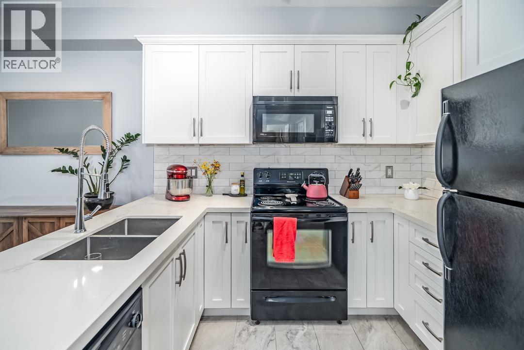 Photo 16 of 306 2346 Mcallister Avenue, Port Coquitlam BC