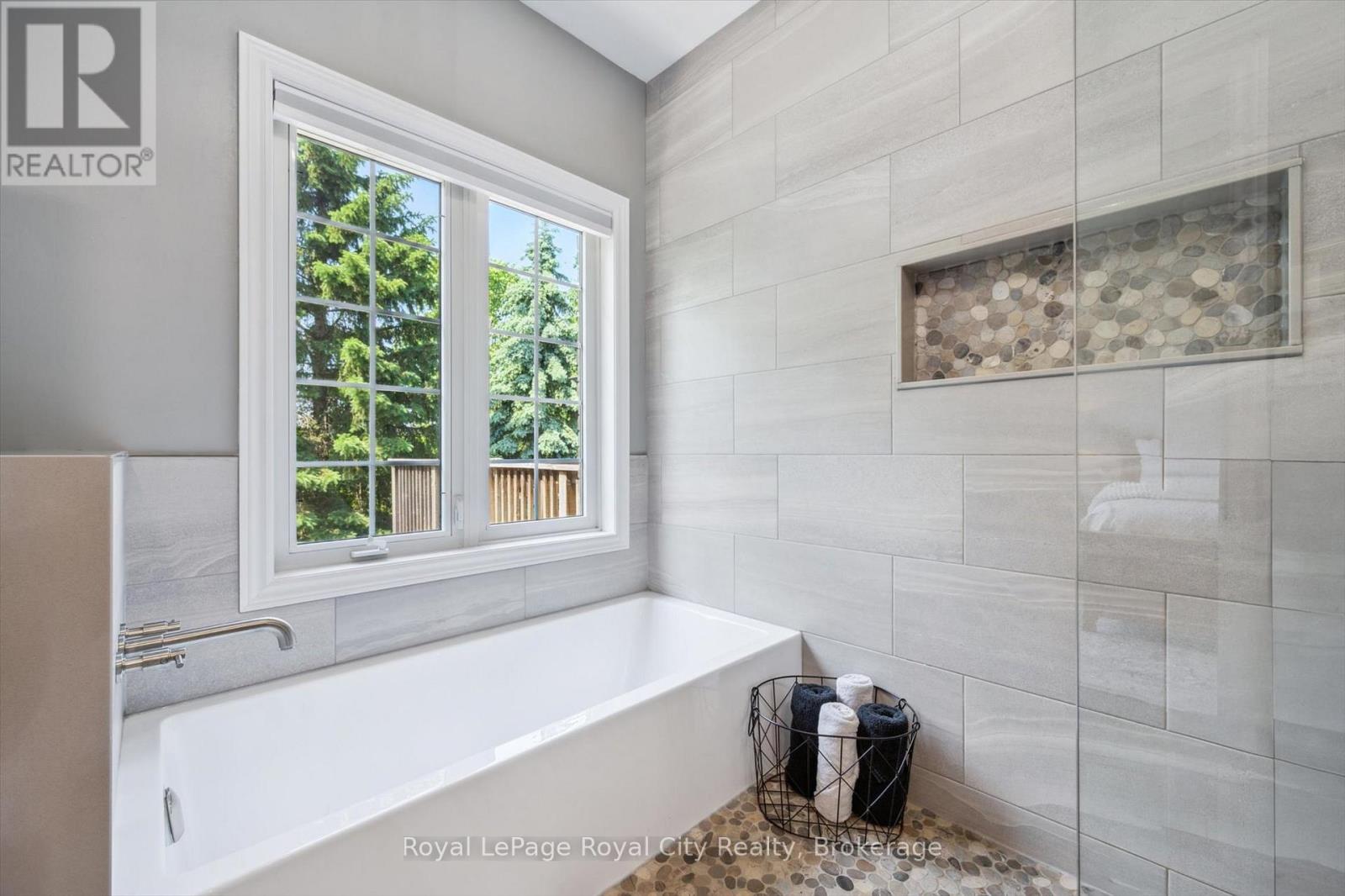 Photo 18 of 16 Elderberry Court, Guelph ON