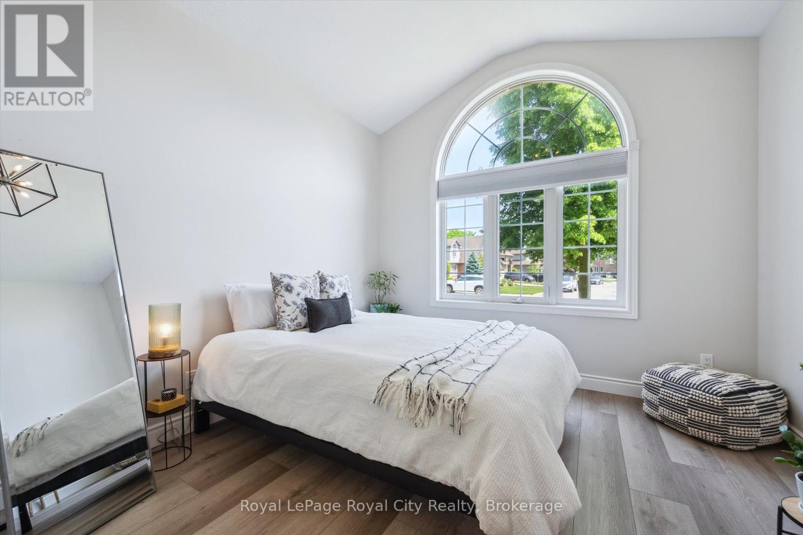 Photo 21 of 16 Elderberry Court, Guelph ON
