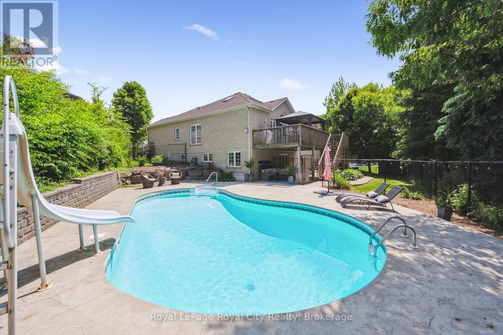 Photo 33 of 16 Elderberry Court, Guelph ON