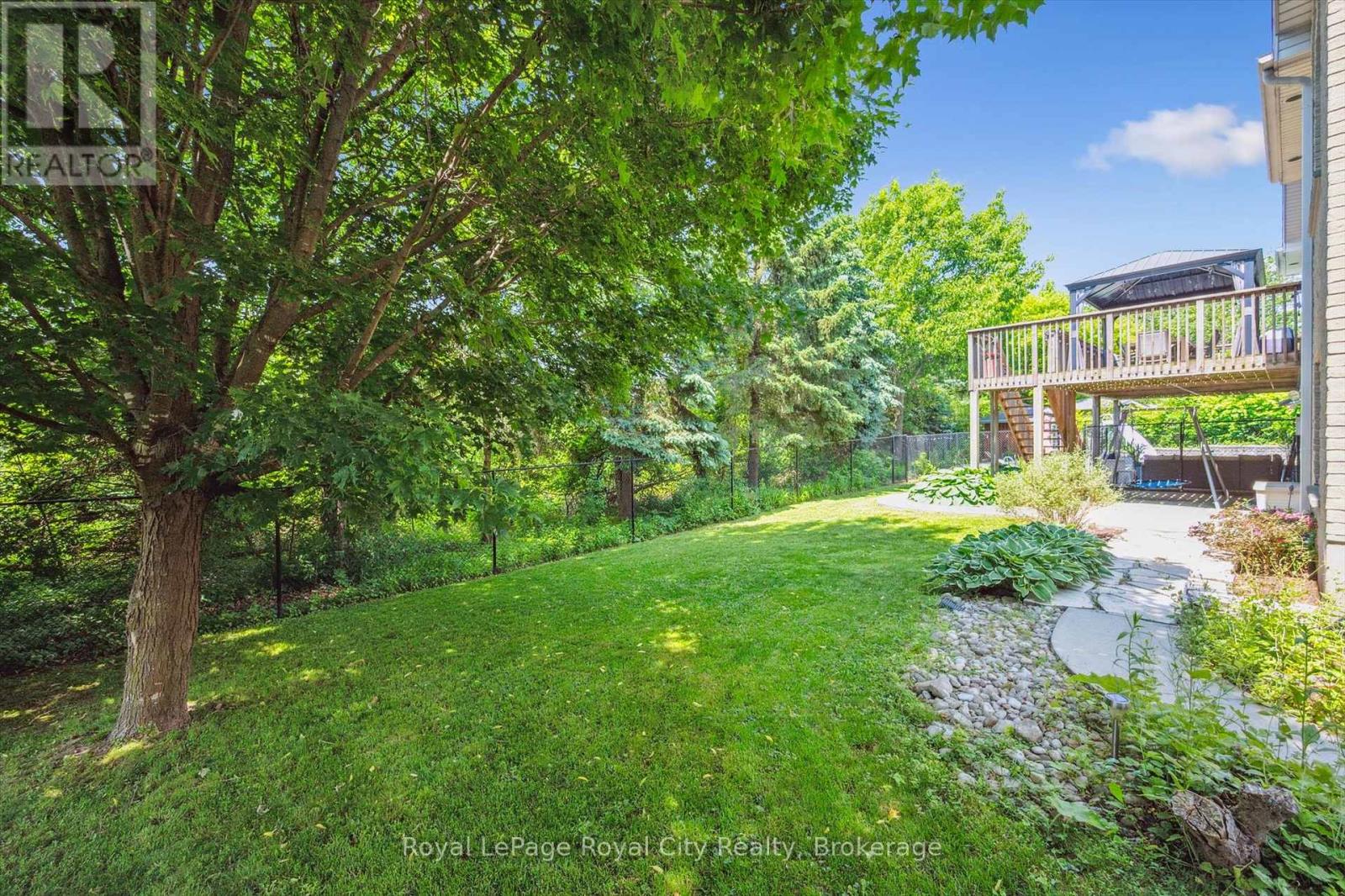 Photo 34 of 16 Elderberry Court, Guelph ON