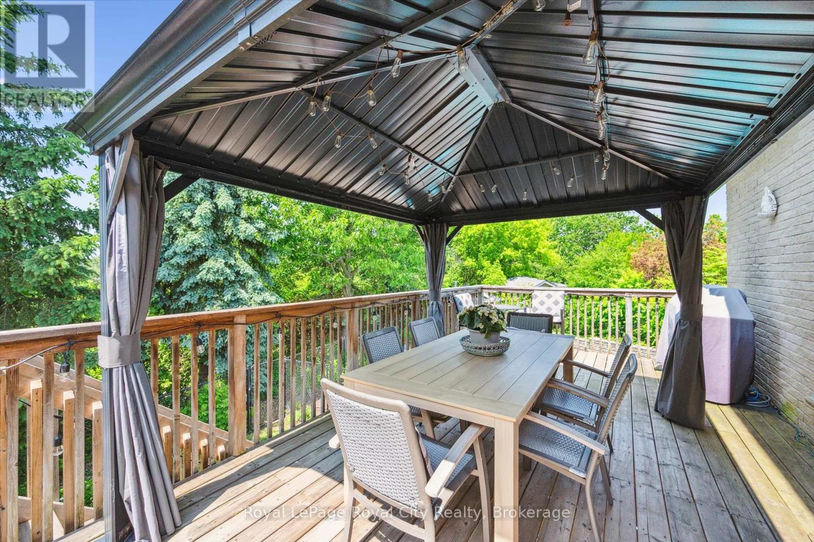 Photo 36 of 16 Elderberry Court, Guelph ON
