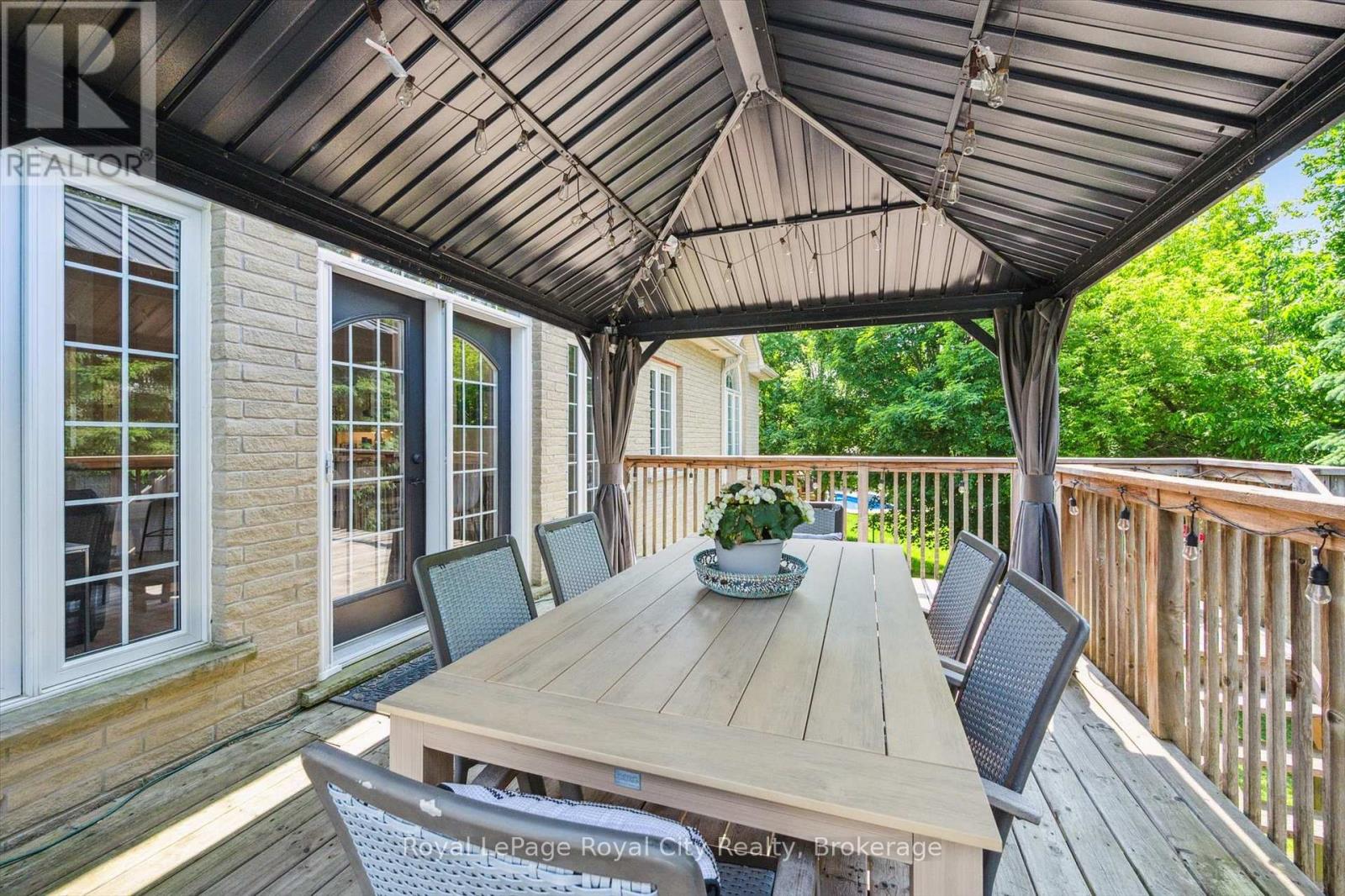 Photo 37 of 16 Elderberry Court, Guelph ON